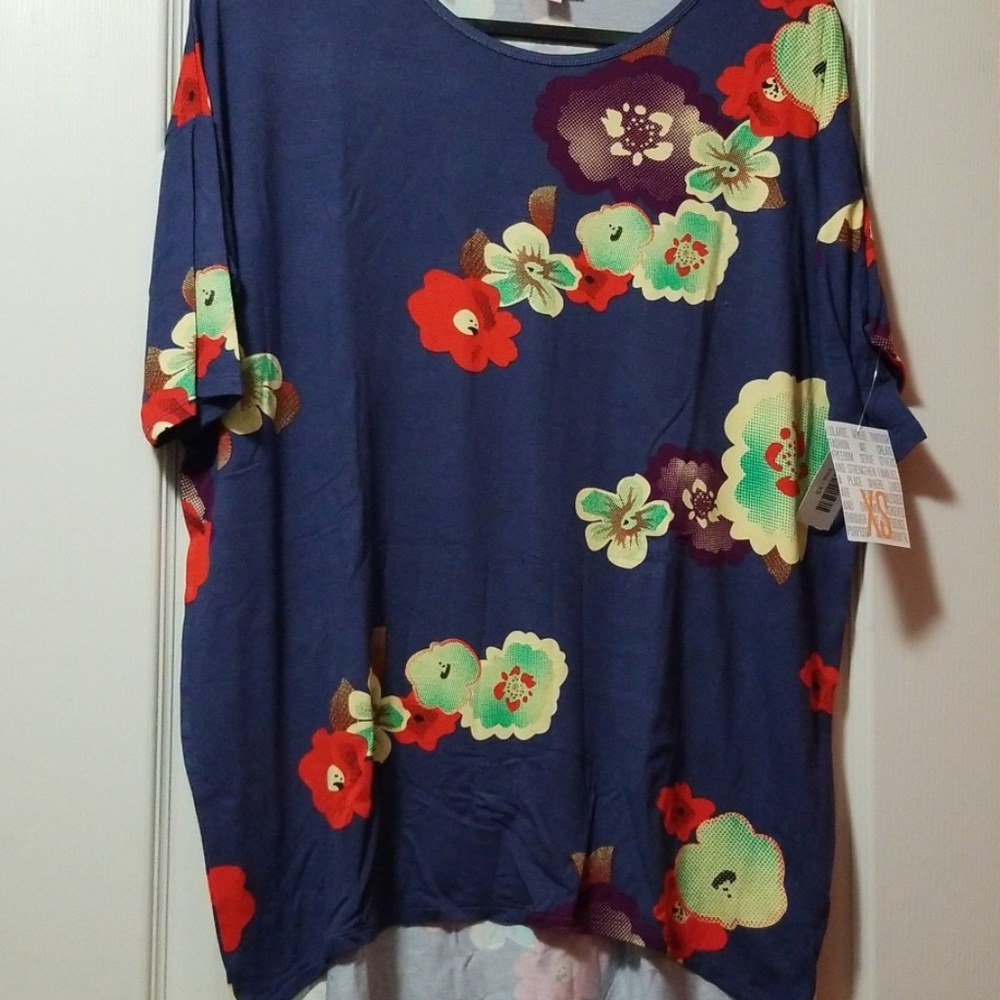 Lularoe top